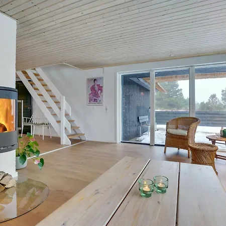 Reiko - 1-5km From The Sea By Interhome Feriehus