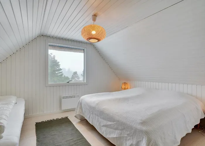 Reiko - 1-5km From The Sea By Interhome