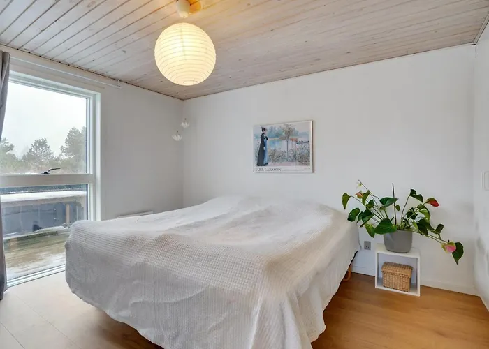 Semesterbostad Reiko - 1-5km From The Sea By Interhome *