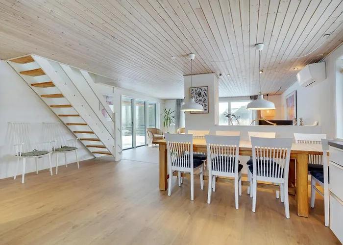 Semesterbostad Reiko - 1-5km From The Sea By Interhome