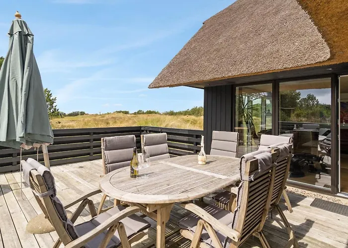 Reiko - 1-5km From The Sea By Interhome